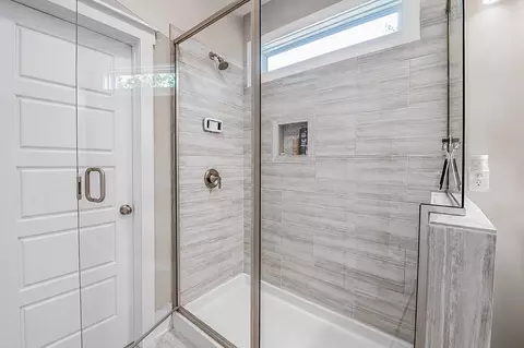 Bath - 669 Pacific Commons Dr, Surfside Beach, SC 29575 photo 2 of 5