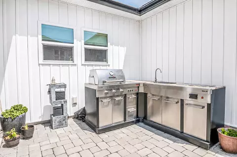 Kitchen - 669 Pacific Commons Dr, Surfside Beach, SC 29575 photo 8 of 8