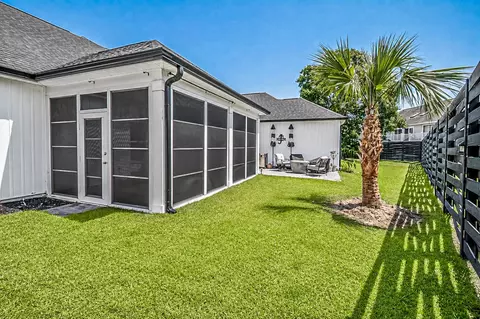 Exterior - 669 Pacific Commons Dr, Surfside Beach, SC 29575 photo 9 of 10