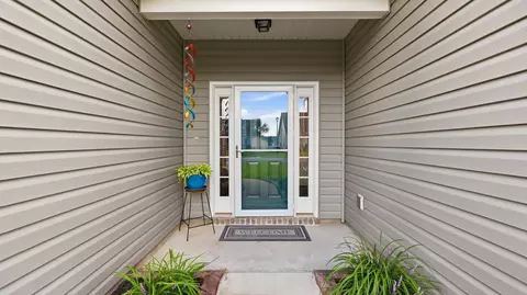 Entry Way - 457 Rycola Cir, Surfside Beach, SC 29575 photo 1 of 3