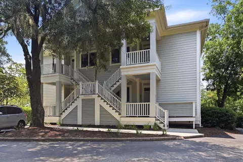 29 Mckissick Dr #5-D, Litchfield, SC 29585
