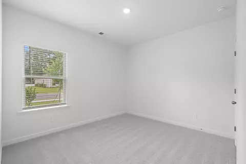 Bedroom - 35 Hunting Pl, Georgetown, SC 29440 photo 5 of 5