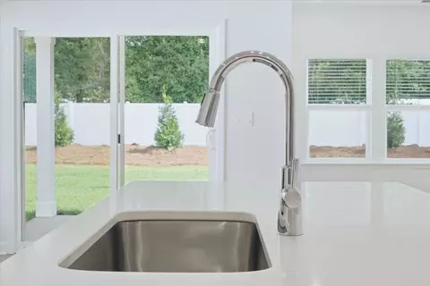 Kitchen - 178 Black Oak Rd, Georgetown, SC 29440 photo 10 of 10