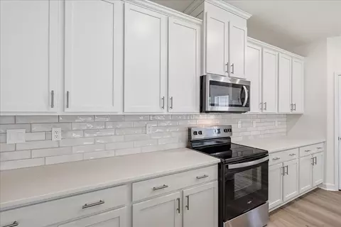 Kitchen - 168 Black Oak Rd, Georgetown, SC 29440 photo 3 of 11