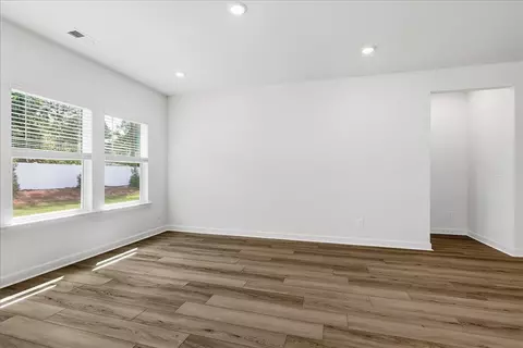 Living - 168 Black Oak Rd, Georgetown, SC 29440 photo 2 of 4