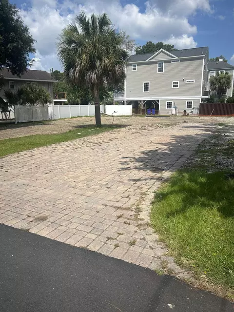 330 Lakeside Dr, Surfside Beach, SC 29575 photo 2