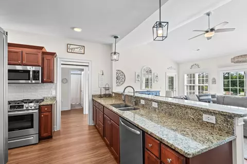 Kitchen - 255 Copperwood Loop, Conway, SC 29526 photo 3 of 5
