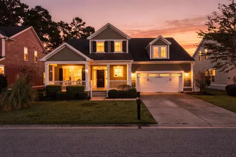 732 Dreamland Dr, Murrells Inlet, SC 29576