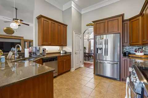 Kitchen - 906 Anson Ct, Surfside Beach, SC 29575 photo 3 of 5