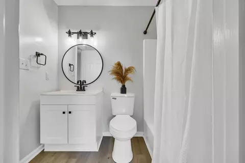 Bath - 801 Burcale Rd #E2, Myrtle Beach, SC 29579 photo 1 of 4