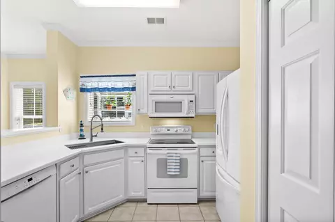 Kitchen - 750 Charter Dr #E-5, Longs, SC 29568 photo 2 of 4