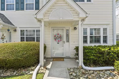 611 2nd Ave S #16 E, North Myrtle Beach, SC 29582