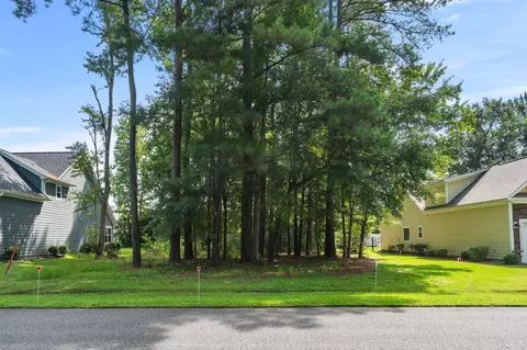 677 Shaftesbury Ln, Conway, SC 29526