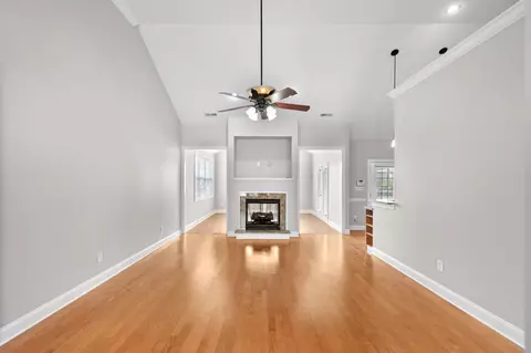Living - 970 Shipmaster Ave, Myrtle Beach, SC 29579 photo 2 of 9
