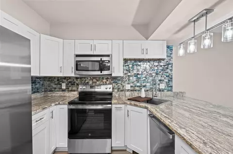 Kitchen - 30 Peter Horry Ct #182, Georgetown, SC 29440 photo 2 of 5
