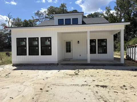 4340 Mineola Ave, Little River, SC 29566