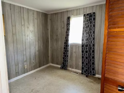 Bedroom - 509 Baker St, Marion, SC 29571 photo 2 of 2