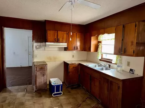 Kitchen - 509 Baker St, Marion, SC 29571 photo 1 of 1