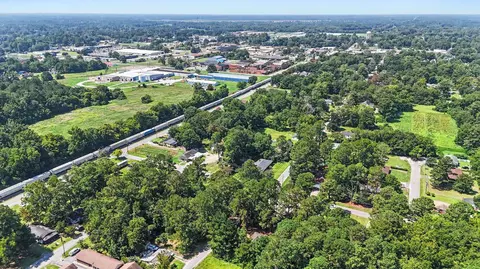 View/Area - 411 E Wine St, Mullins, SC 29574 photo 4 of 4