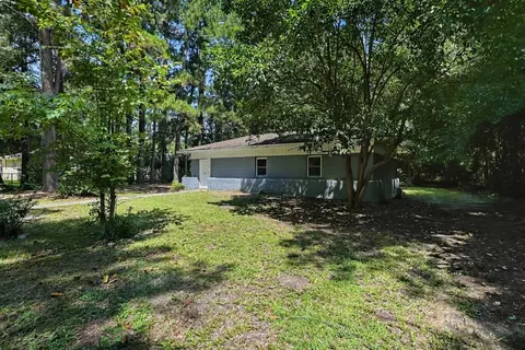 Exterior - 411 E Wine St, Mullins, SC 29574 photo 2 of 7