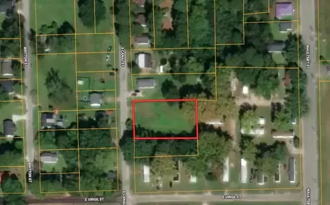 413 S Canal St, Whiteville, NC 28472