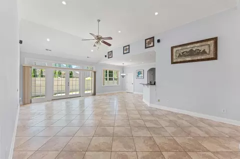 Living - 1069 Cole Ct, Myrtle Beach, SC 29577 photo 2 of 3