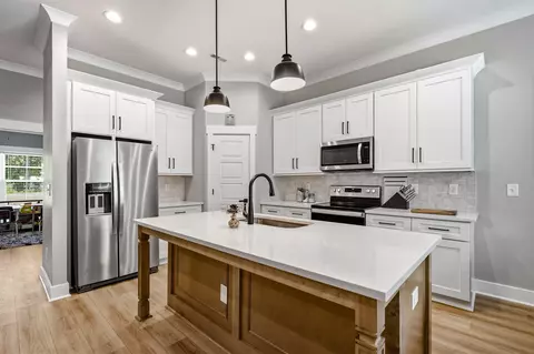 Kitchen - 3367 Red Bluff Rd, Loris, SC 29569 photo 2 of 6