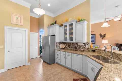 Kitchen - 674 Evers Loop, Surfside Beach, SC 29575 photo 5 of 6