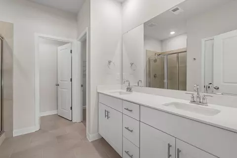 Bath - 412 Congaree St, Longs, SC 29568 photo 1 of 4