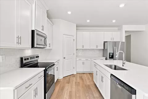 Kitchen - 412 Congaree St, Longs, SC 29568 photo 4 of 10