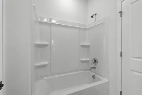 Bath - 416 Congaree St, Longs, SC 29568 photo 4 of 5