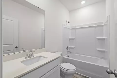 Bath - 424 Congaree St, Longs, SC 29568 photo 2 of 2