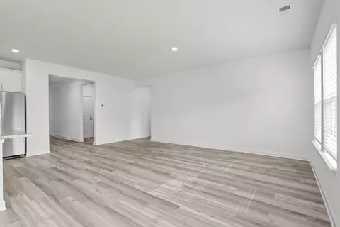 Living - 424 Congaree St, Longs, SC 29568 photo 4 of 7