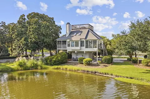 312 Retreat Beach Cir, Pawleys Island, SC 29585