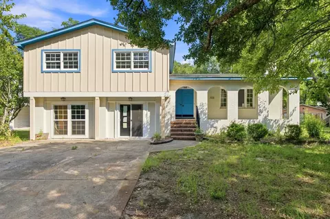 462 Lakeshore Dr, Pawleys Island, SC 29585