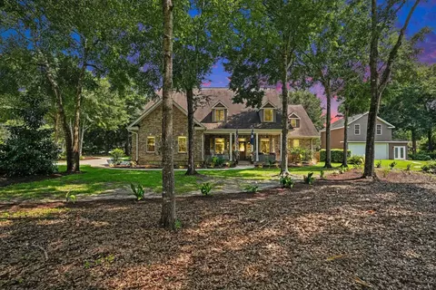 26 Deloach Trl, Pawleys Island, SC 29585