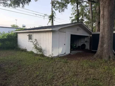 Exterior - 704 15th Ct, Conway, SC 29526 photo 3 of 4