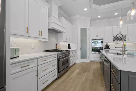 Kitchen - 9017 Loggerhead Ct, Myrtle Beach, SC 29579 photo 5 of 10