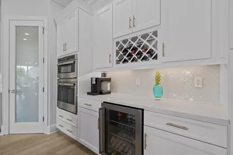 Kitchen - 9017 Loggerhead Ct, Myrtle Beach, SC 29579 photo 10 of 10