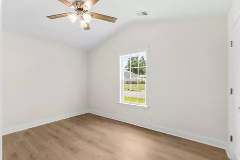 Bedroom - 800 Stone Pine Ct, Loris, SC 29569 photo 6 of 7