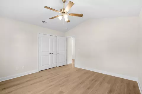 Bedroom - 800 Stone Pine Ct, Loris, SC 29569 photo 5 of 7