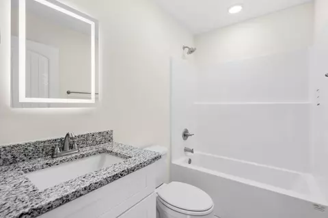 Bath - 800 Stone Pine Ct, Loris, SC 29569 photo 3 of 3