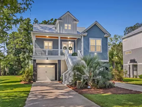 50 Comfort Ln, Pawleys Island, SC 29585