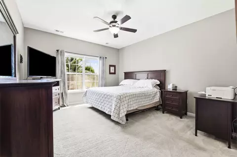 Bedroom - 672 Old Castle Loop, Myrtle Beach, SC 29579 photo 1 of 7