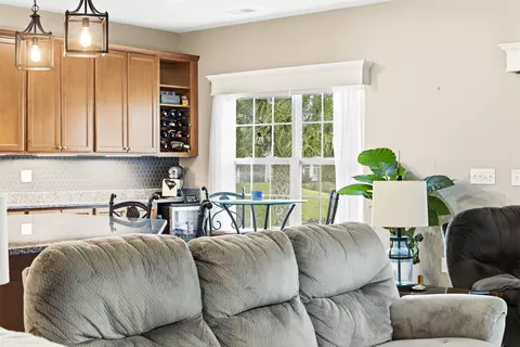 Kitchen - 672 Old Castle Loop, Myrtle Beach, SC 29579 photo 3 of 3