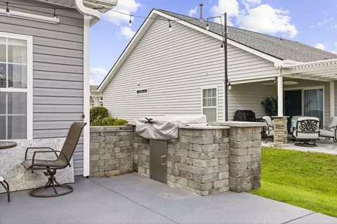 Exterior - 672 Old Castle Loop, Myrtle Beach, SC 29579 photo 9 of 11