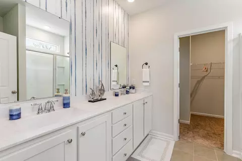 Bath - 901 Anders St, Longs, SC 29568 photo 2 of 4