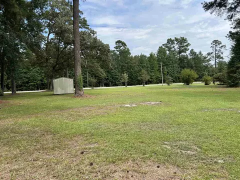 3686 Creek Rd, Lake City, SC 29560
