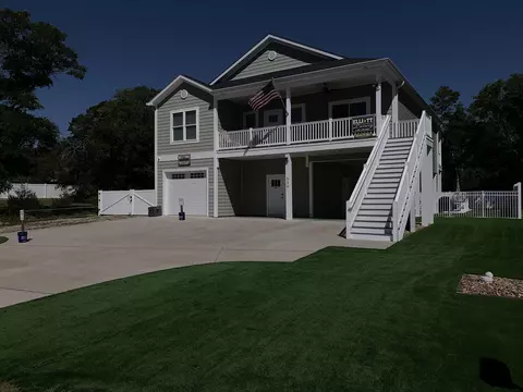 928 Strand Ave Strand Ave, North Myrtle Beach, SC 29582