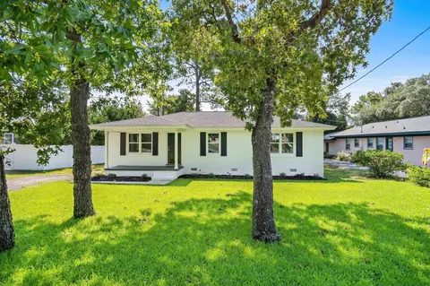 3816 Pine Lake Dr, Myrtle Beach, SC 29577